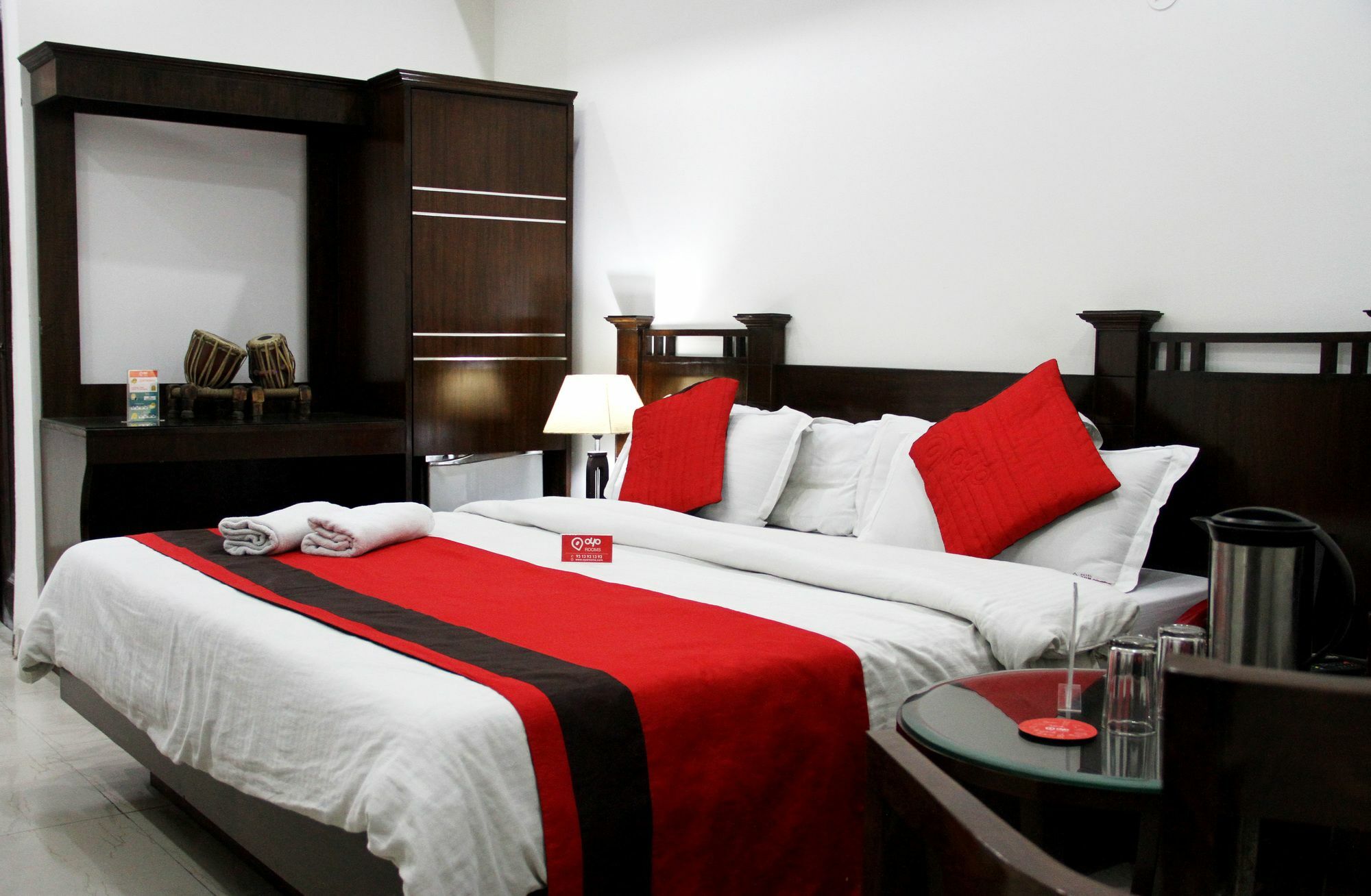 Oyo 524 Sun International New Delhi
