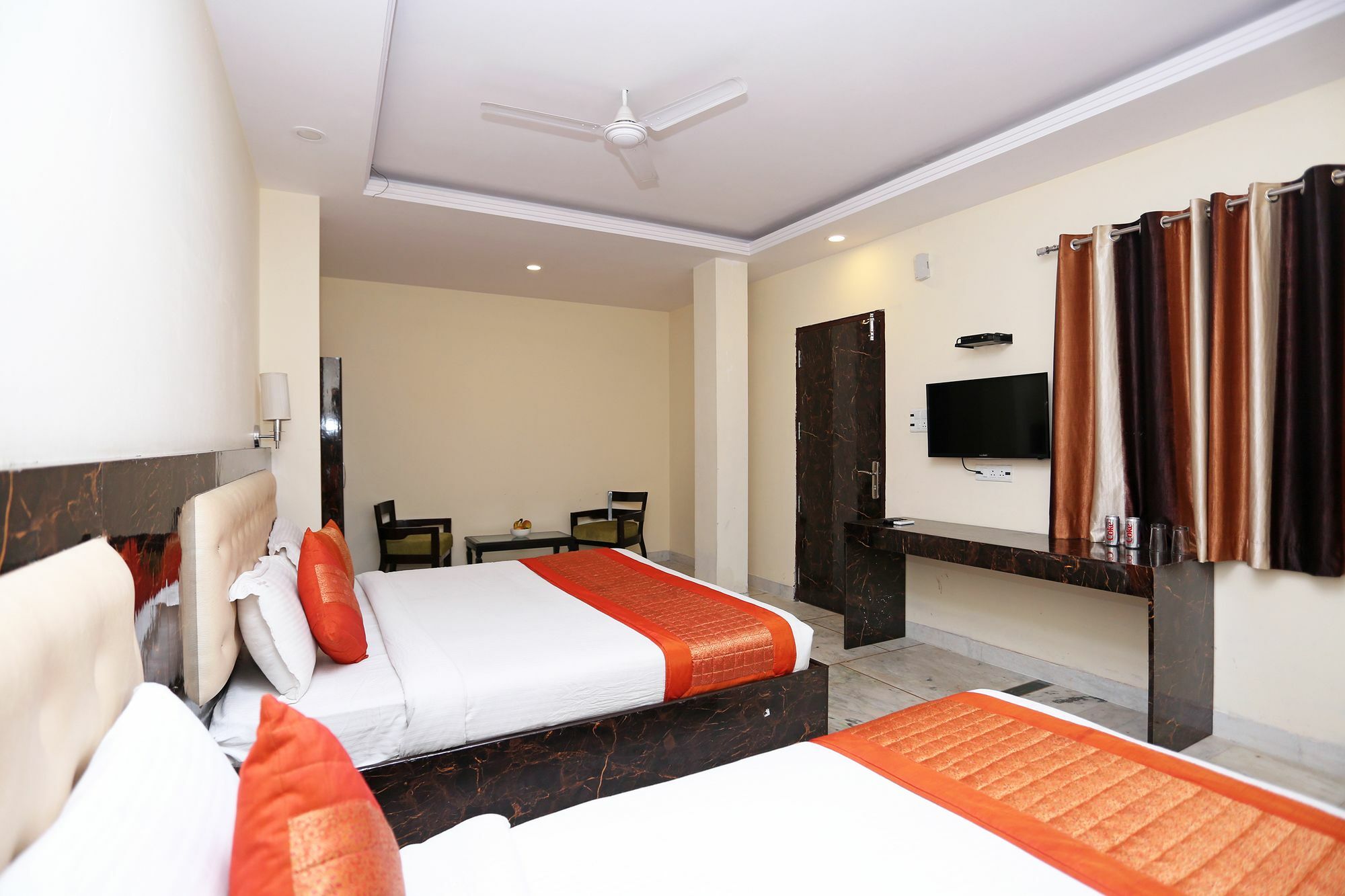 Hotel Aerodrome 3*