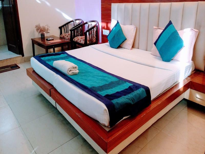 Modesty Hotel
