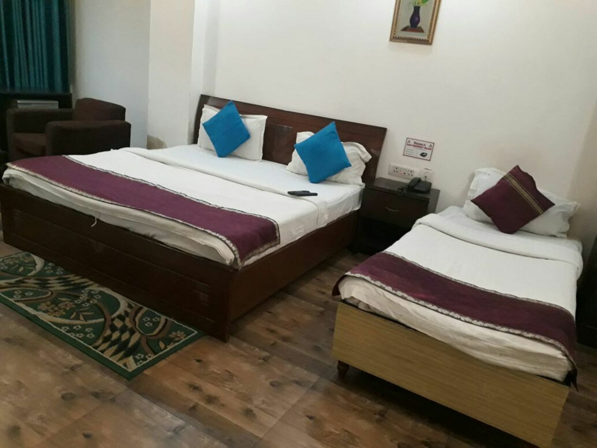 Hanuwant Palace 3*