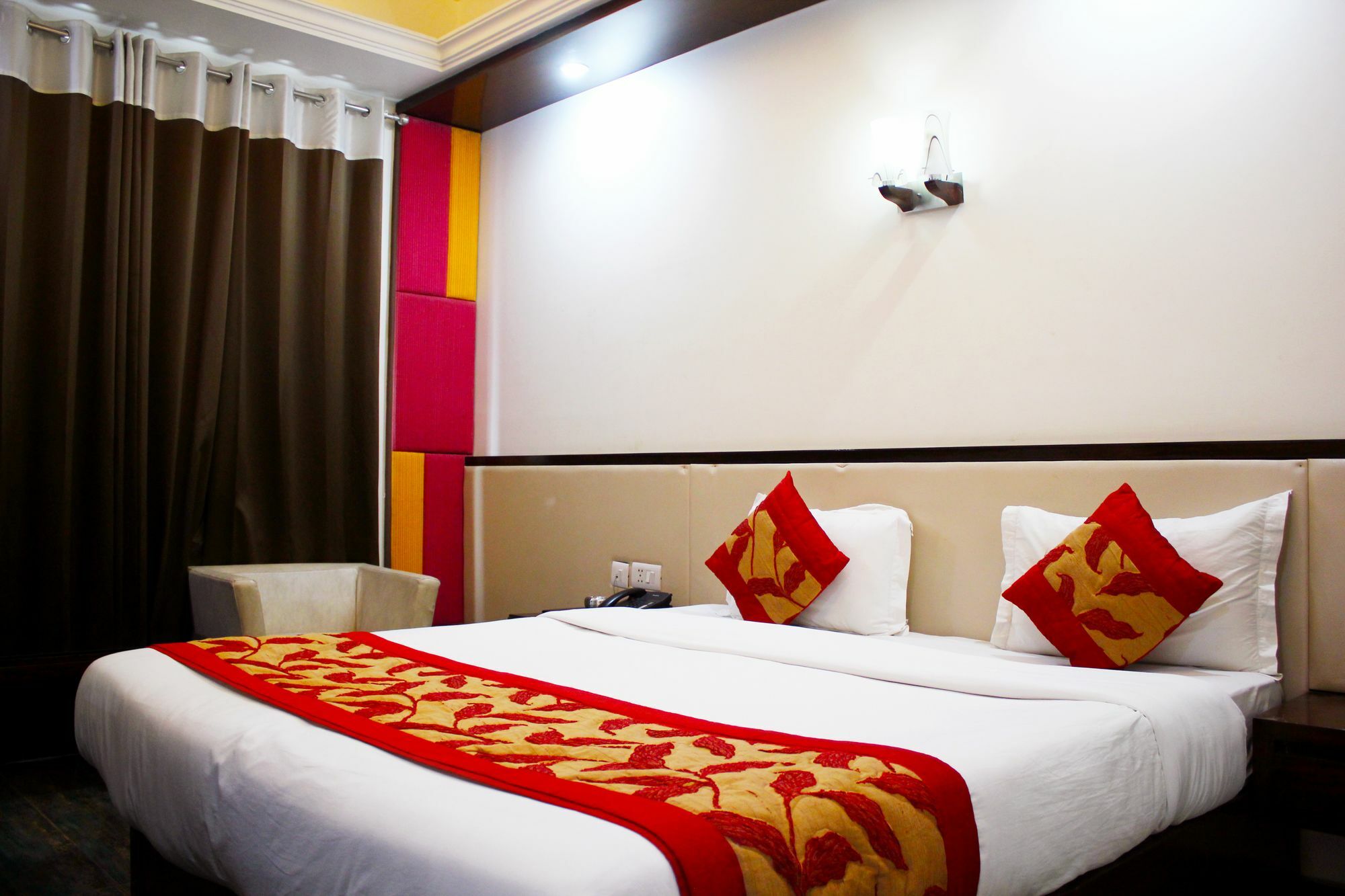 Fabhotel Marble Arch Karol Bagh