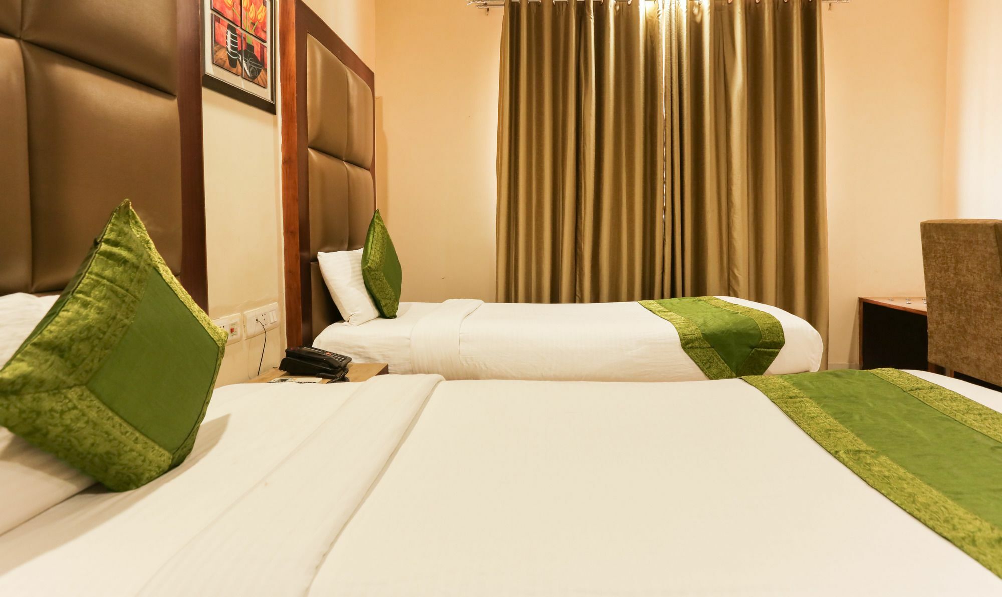 Hotel Treebo Balsons International New Delhi