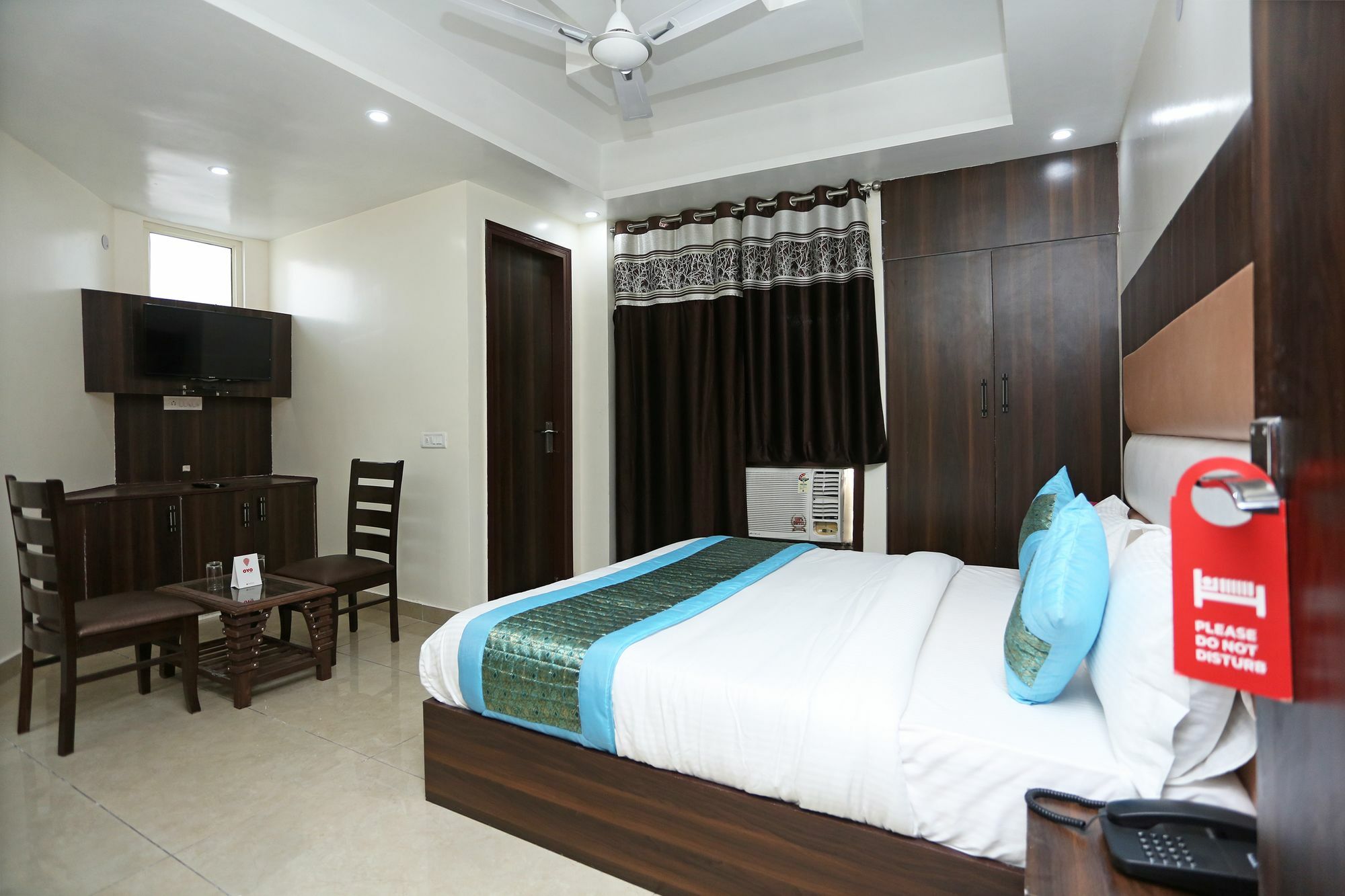 Oyo 11505 Classic Park Hotel