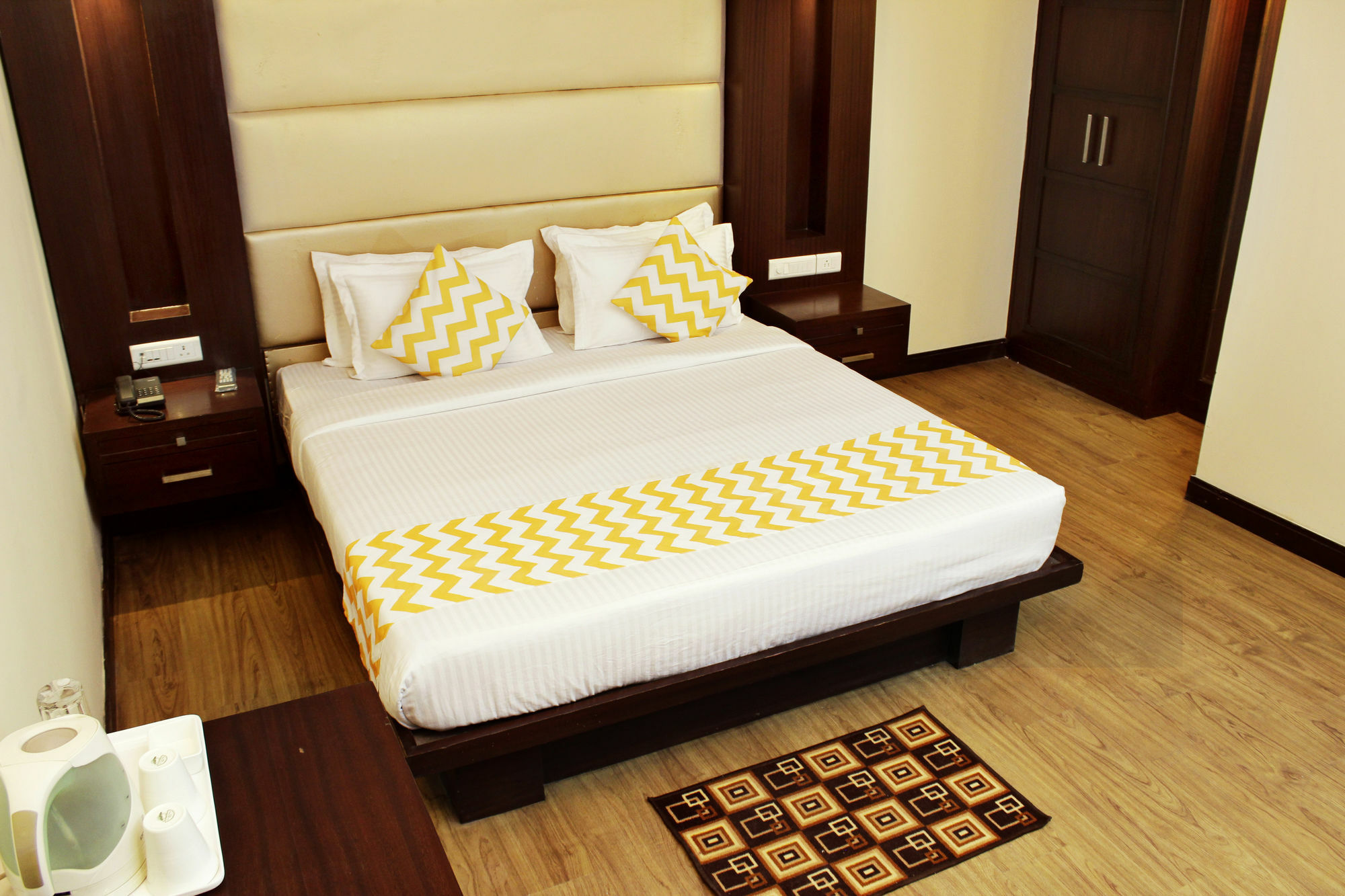 Oyo 12532 Broadway Hotel New Delhi