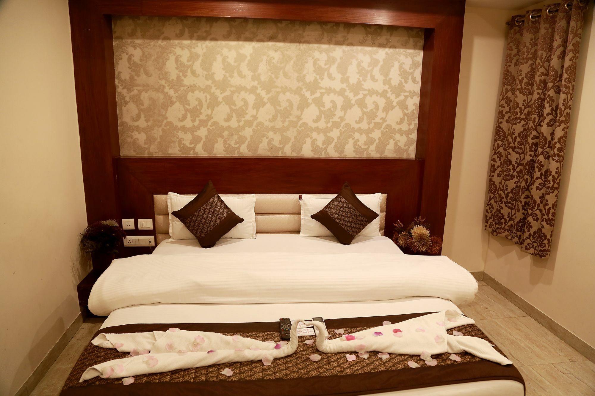 Geeta Saar Hotel