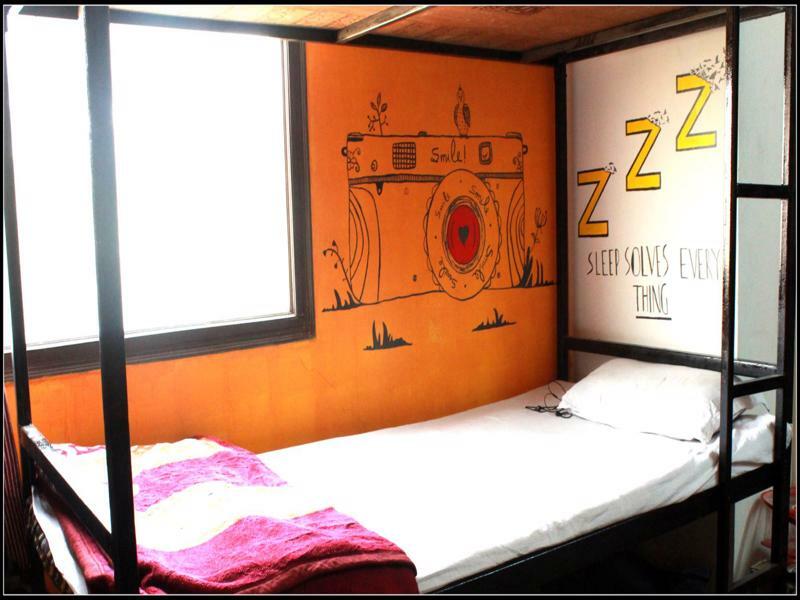 Amigosindia Hostel *