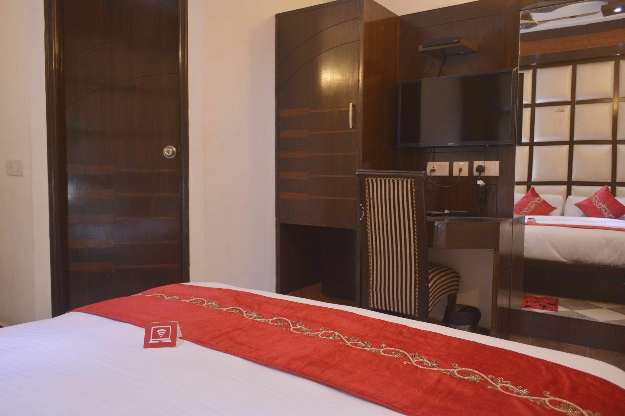 Oyo 2680 Presidency New Delhi