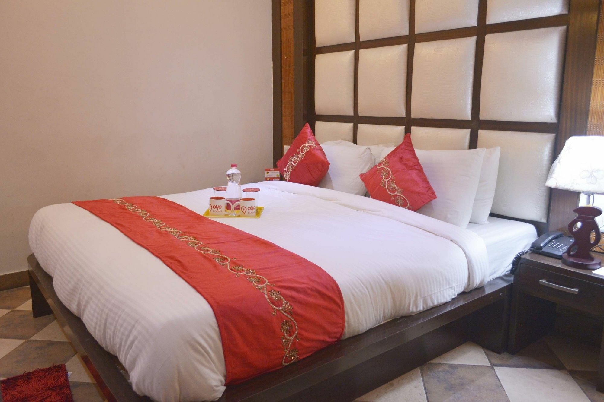 Hotel Oyo 2680 Presidency New Delhi