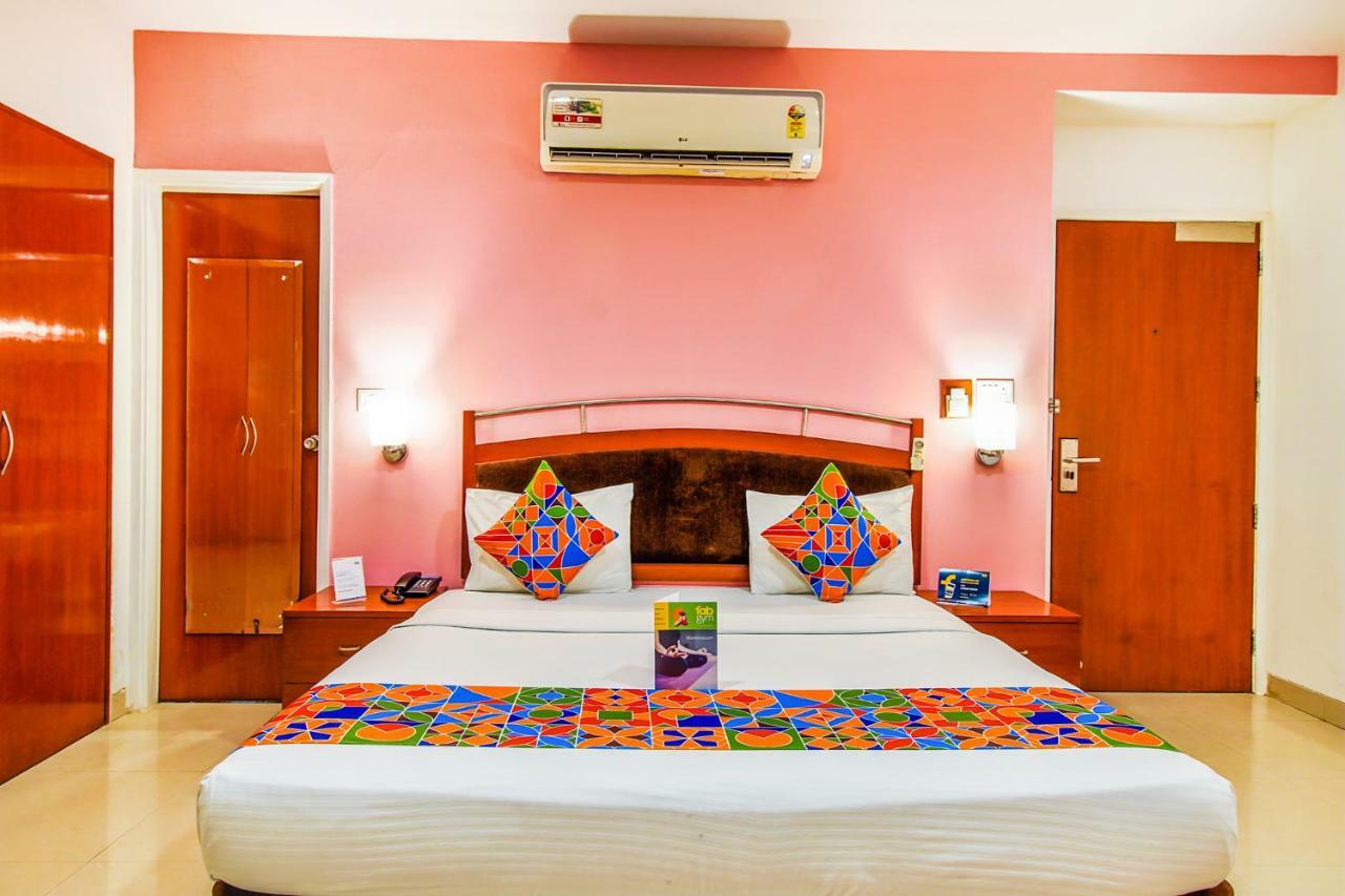 Fabhotel Divine New Delhi