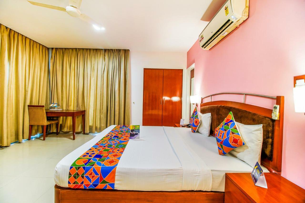 Hotel Fabhotel Divine