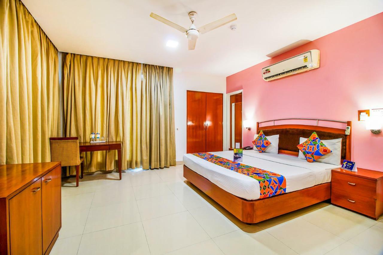 Hotel Fabhotel Divine