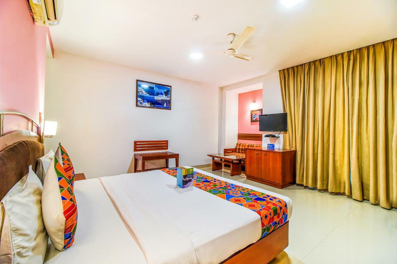 Fabhotel Divine