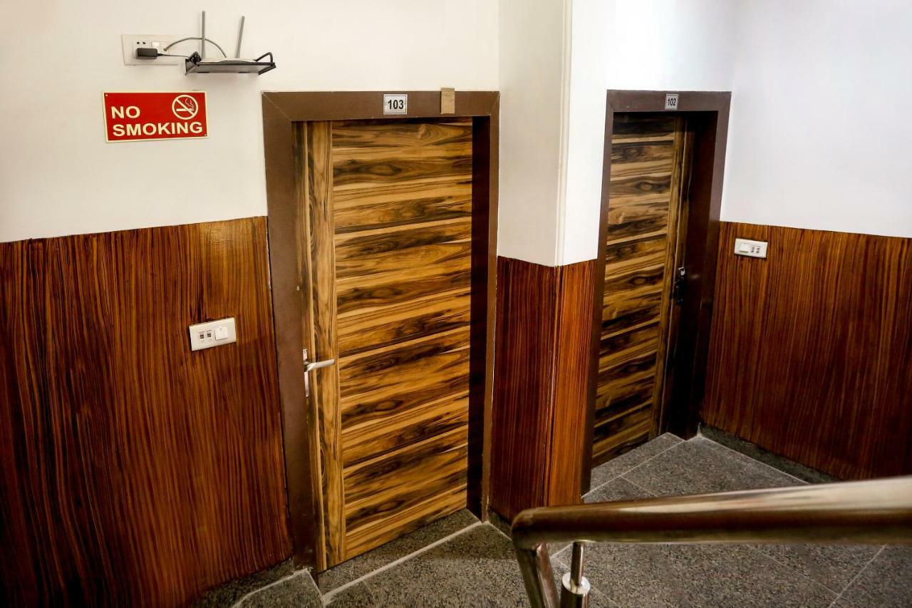 Airport Hotel Edge Home Stay 3*