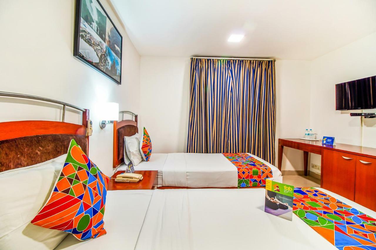Hotel Fabhotel Divine New Delhi