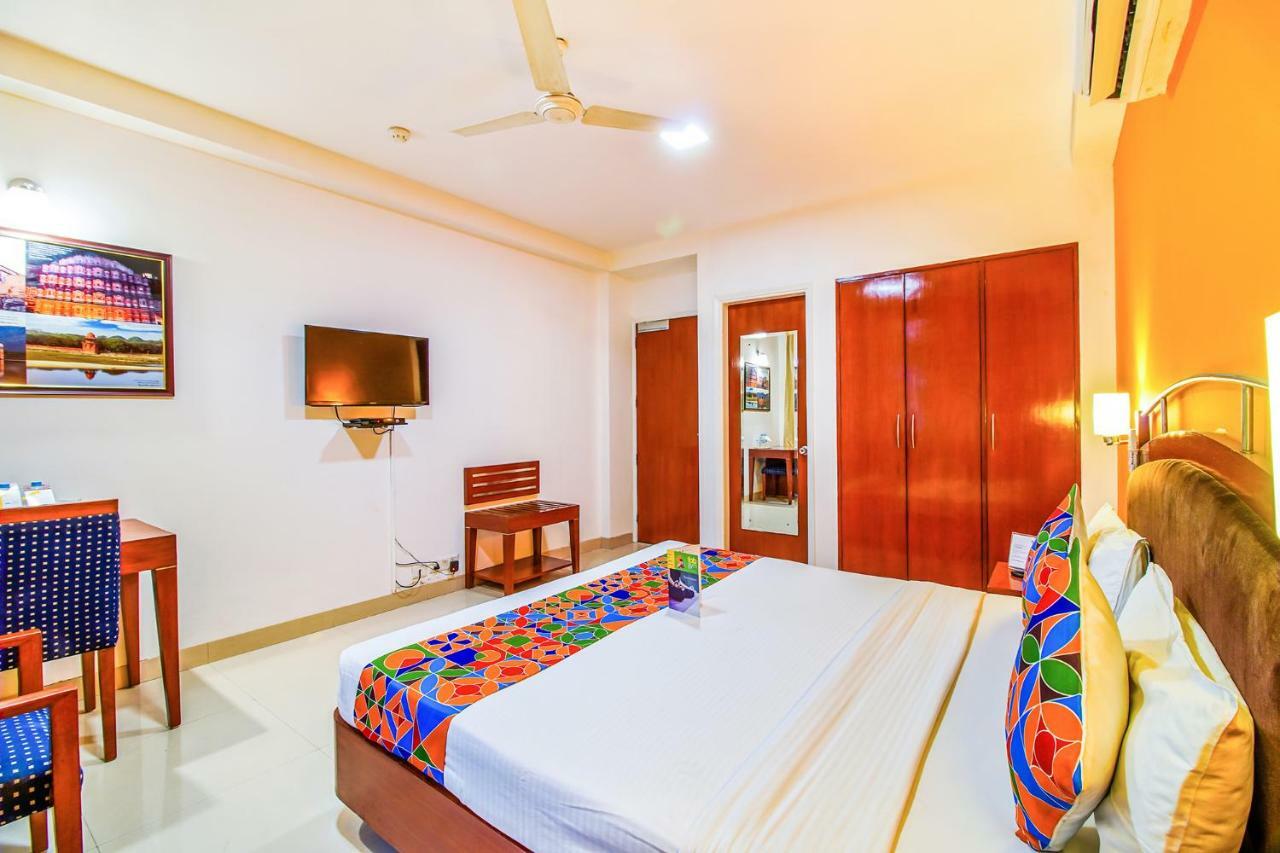 Fabhotel Divine 3* New Delhi