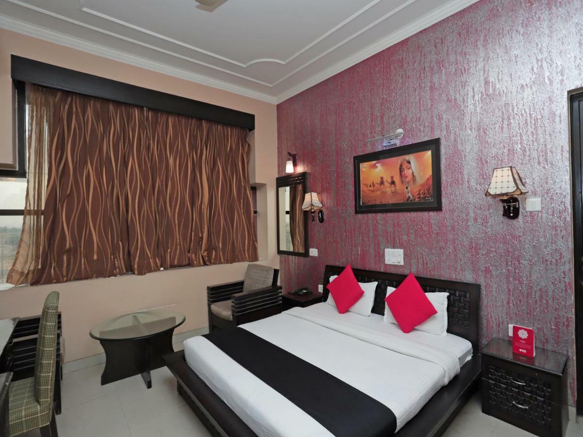 Rudraksh Plaza Hotel