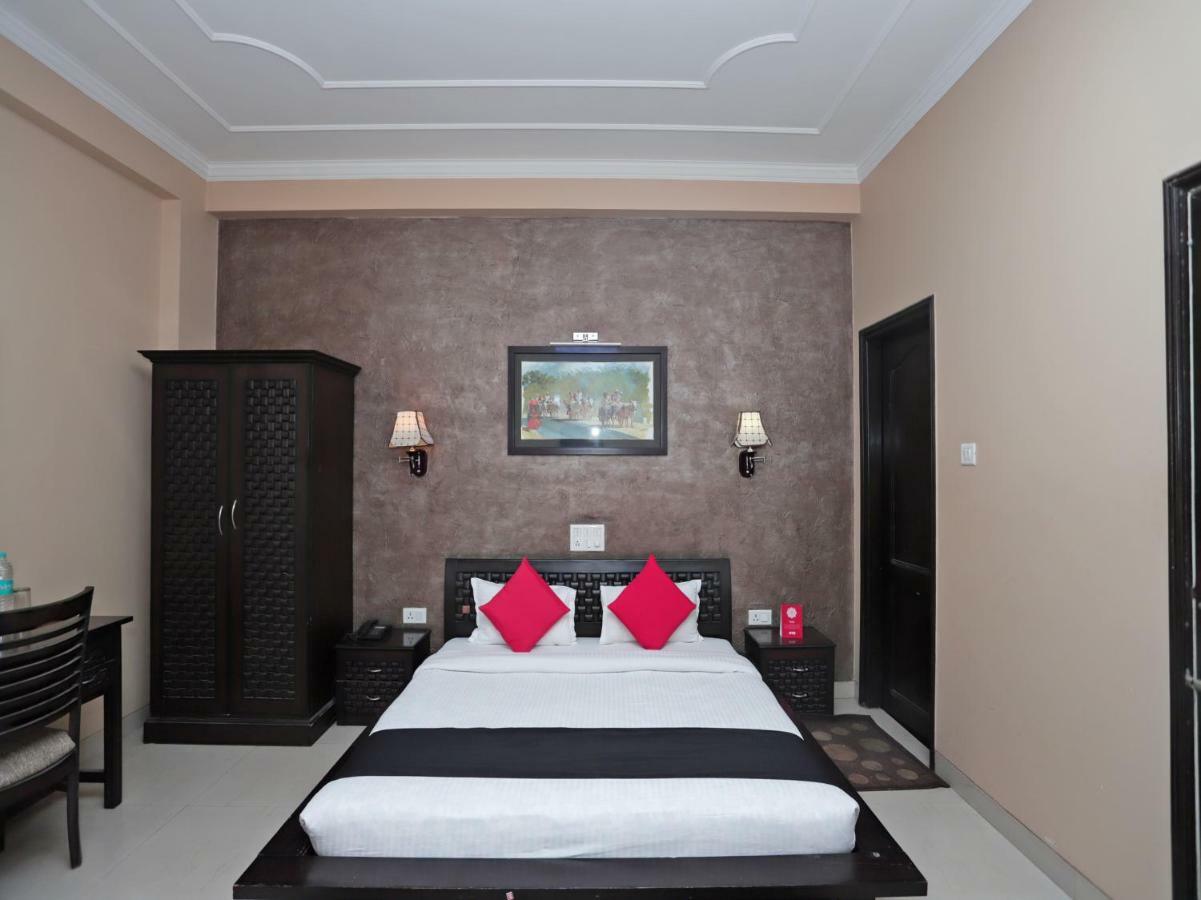 Rudraksh Plaza Hotel