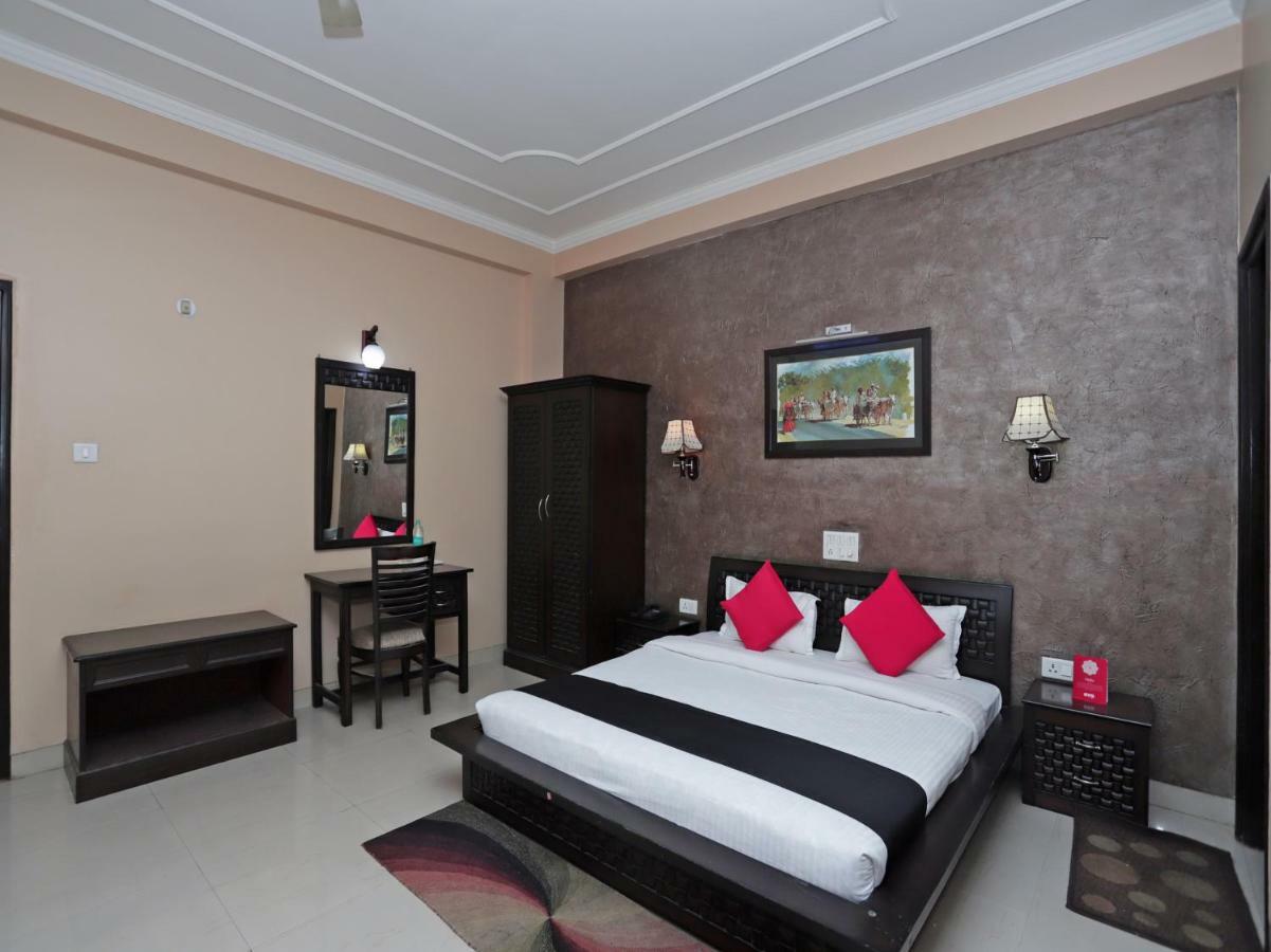 Hotel Rudraksh Plaza 3*