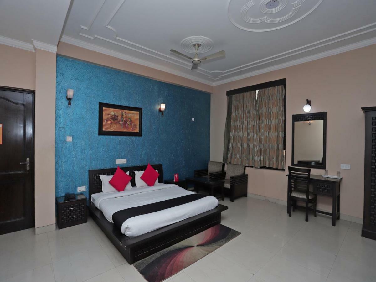 Rudraksh Plaza Hotel 3*