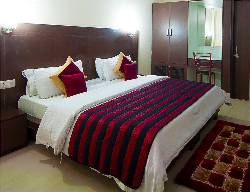 Hotel Airport Vishal Residency