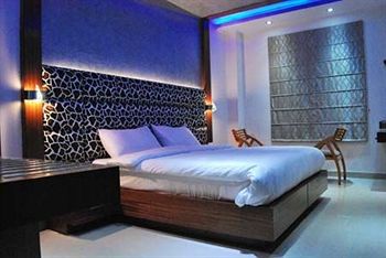 Fortuner Karol Bagh Just 1 Km From New Railway Station Hotel 4*