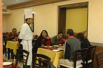 Fabhotel Rockland Hotel New Delhi