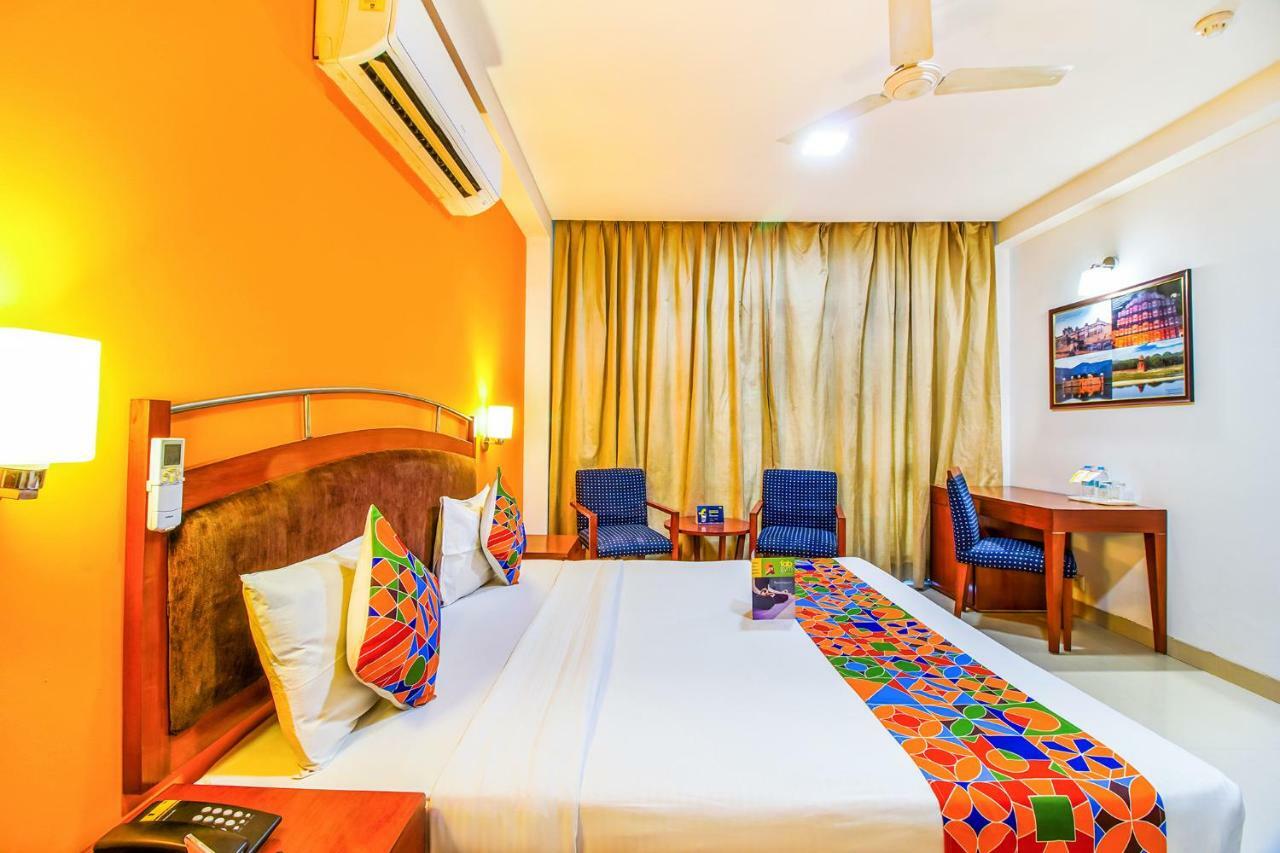 Hotel Fabhotel Divine