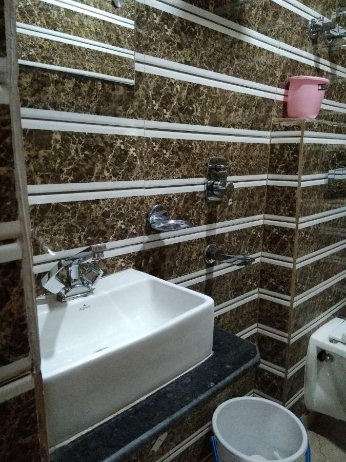 Silver Palace 2* New Delhi