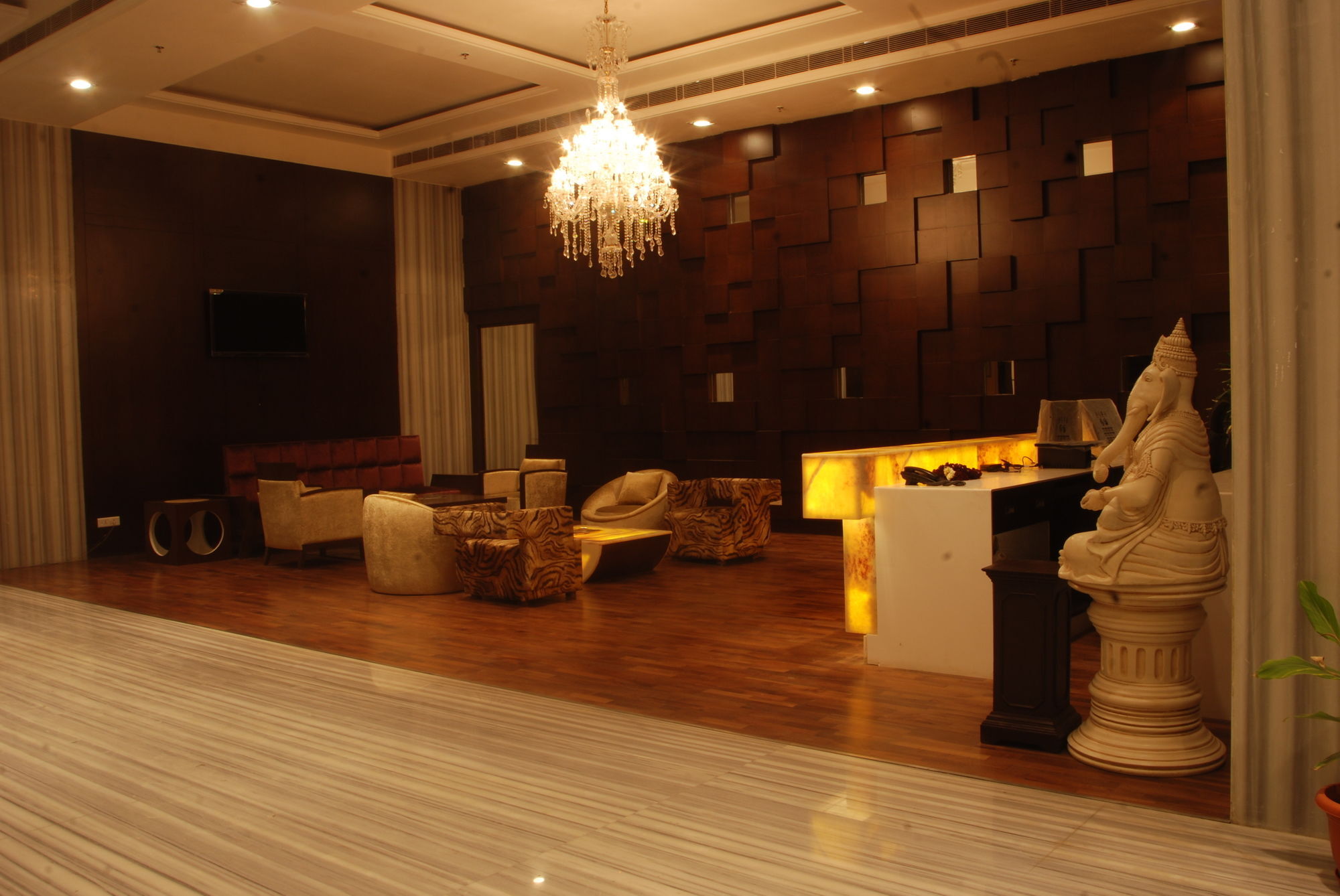 Hotel Plutos New Delhi