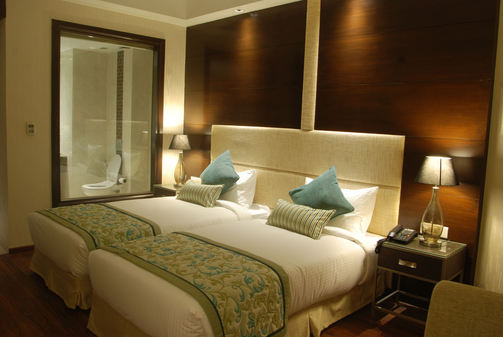 Plutos Hotel