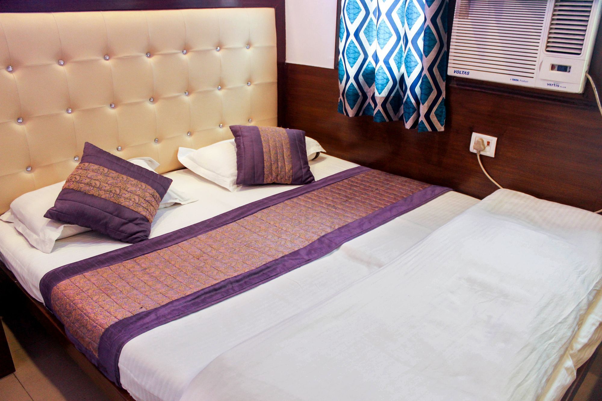 Hotel Oyo 6264 Near Main Bazar 3*