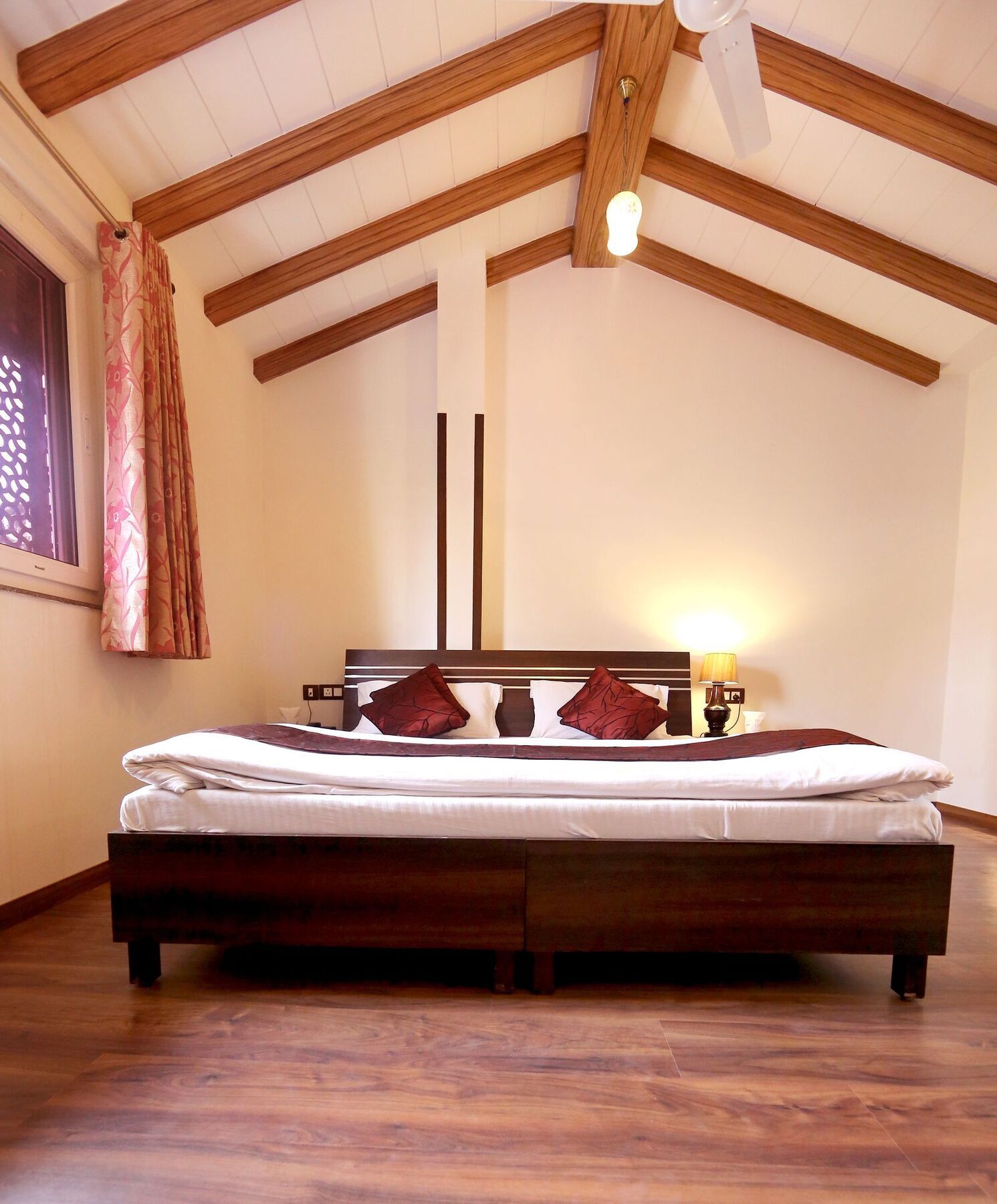 Hotel Aiwan-e-shahi New Delhi