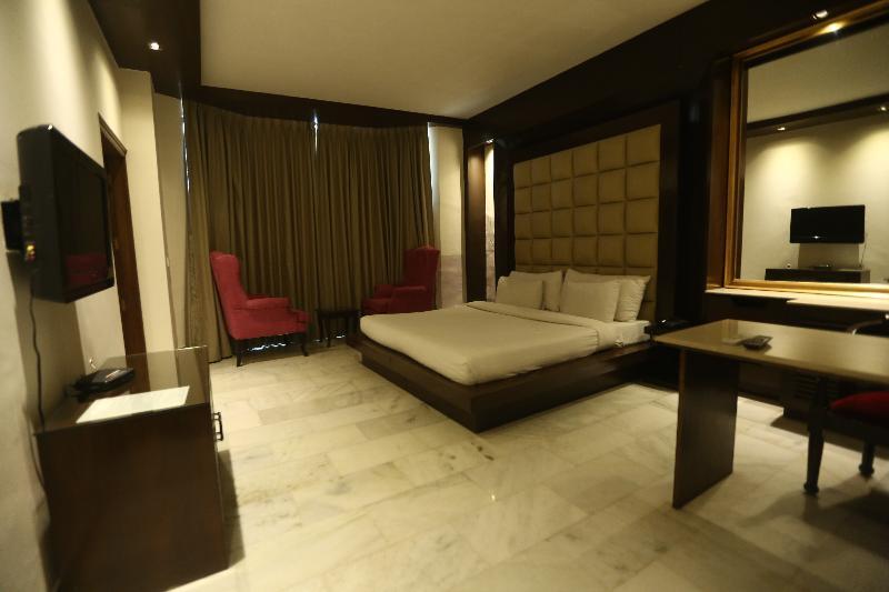 Satvik By Chhabra Hotel