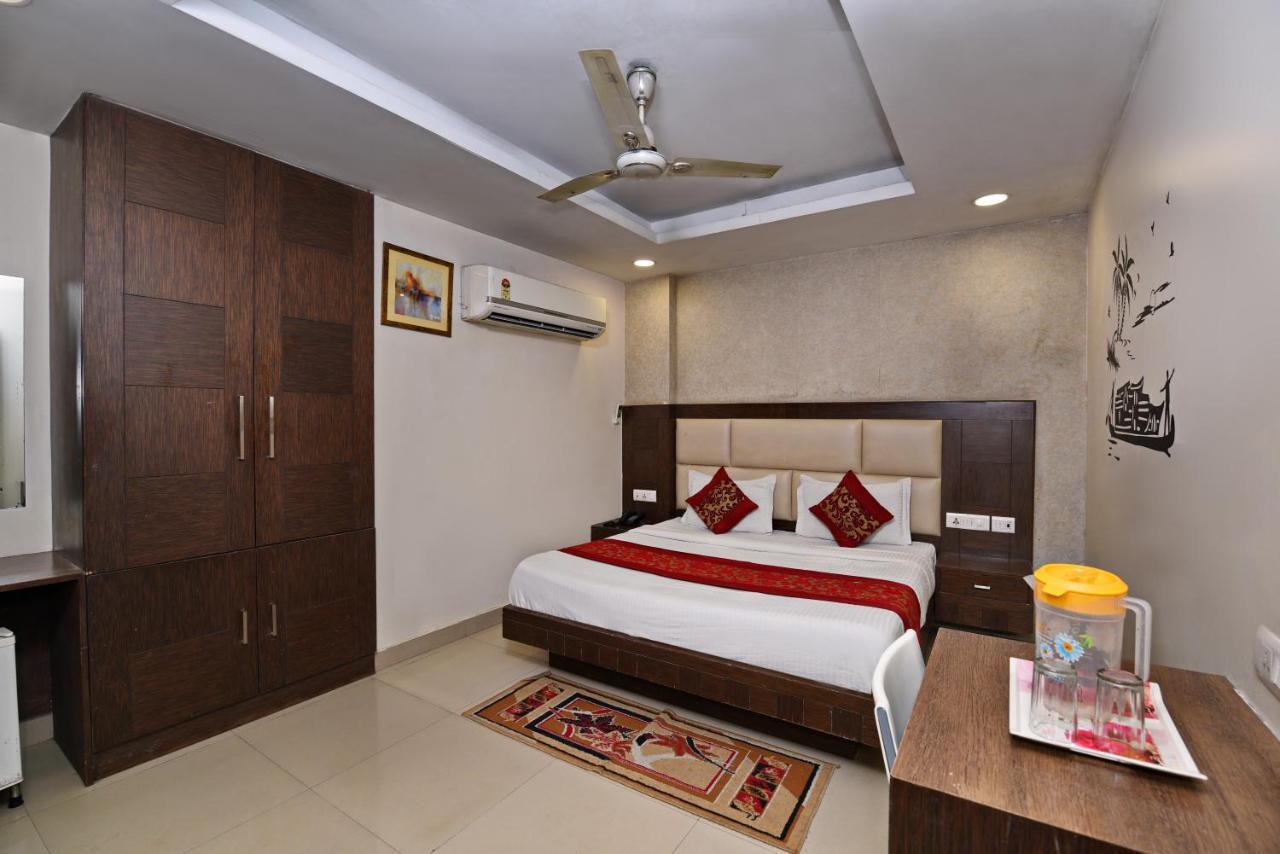 Hotel Emporio Near Railway Station Nova Deli