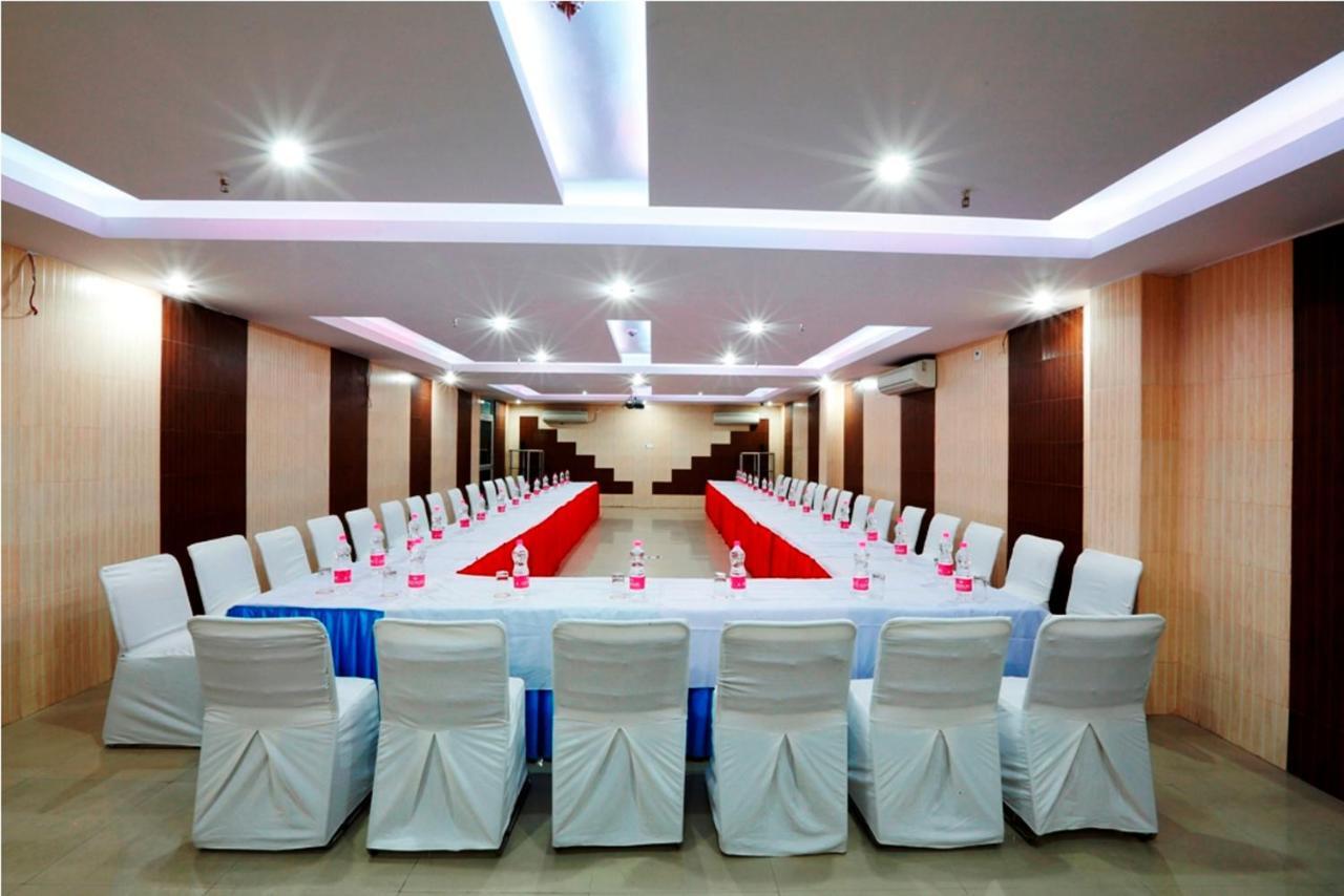 Airport Hotel