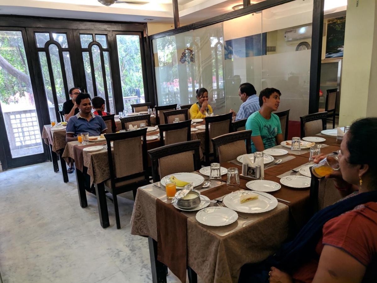 Sumedha Premium 3* New Delhi
