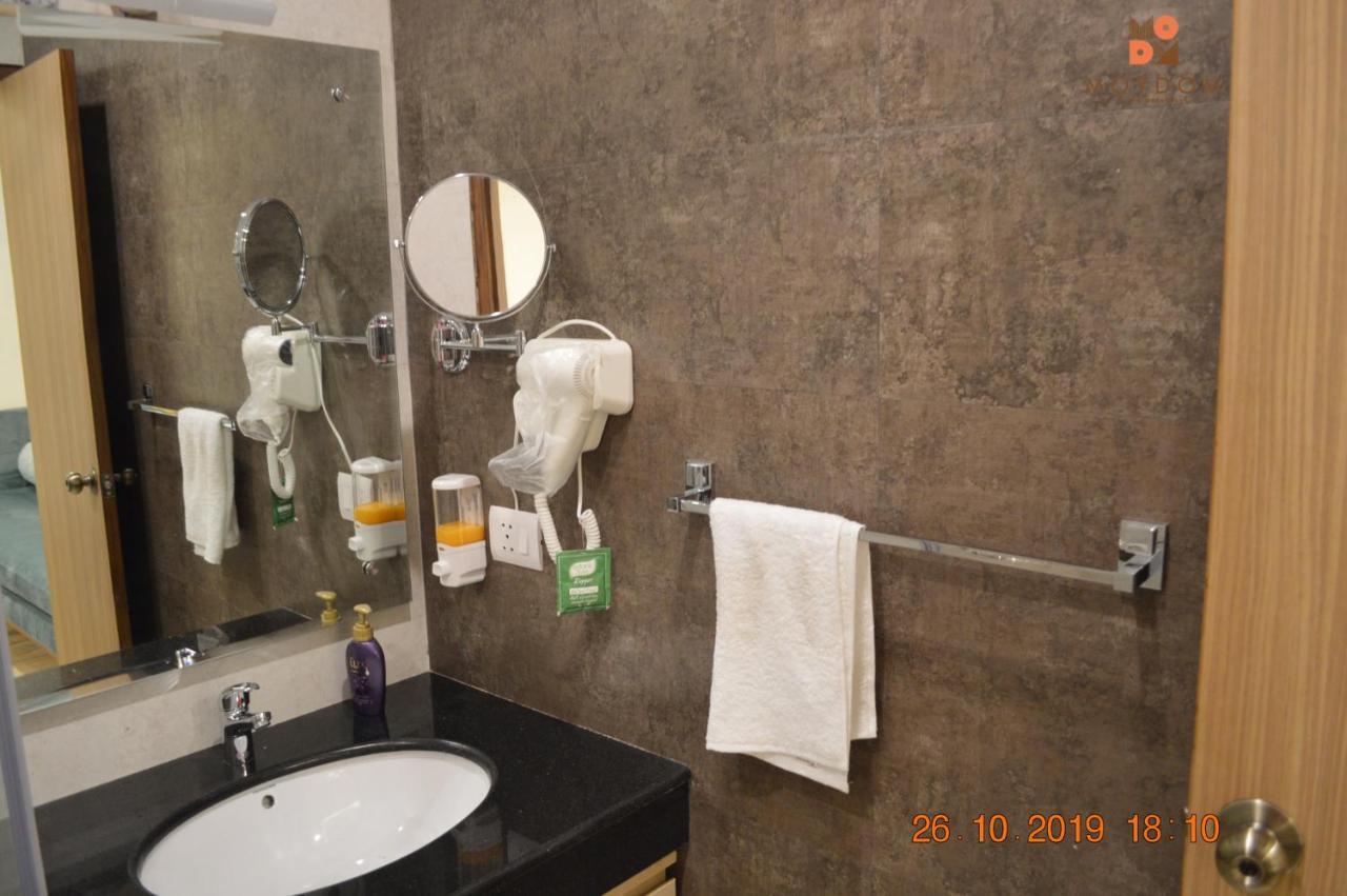 Moydom Private Ensuite With Shared Balcony & Kitchen