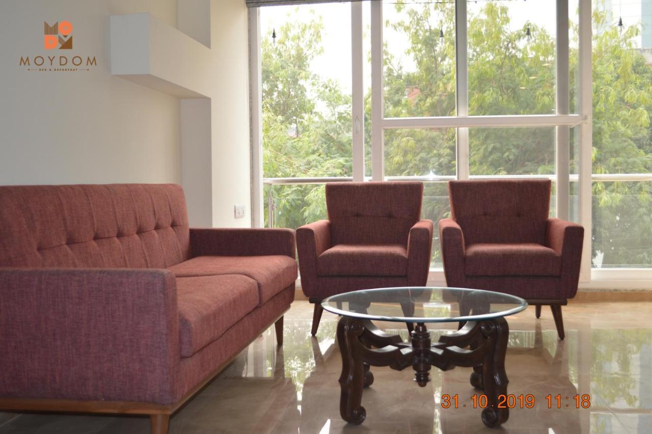 Moydom Private Ensuite With Shared Balcony & Kitchen New Delhi