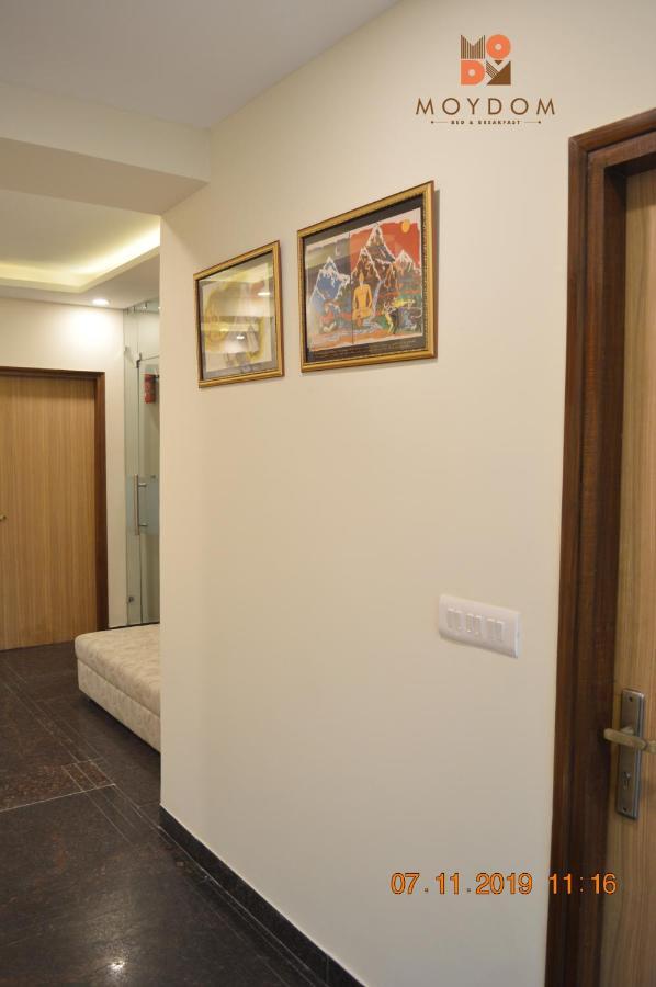 Moydom Private Ensuite With Shared Balcony & Kitchen * New Delhi