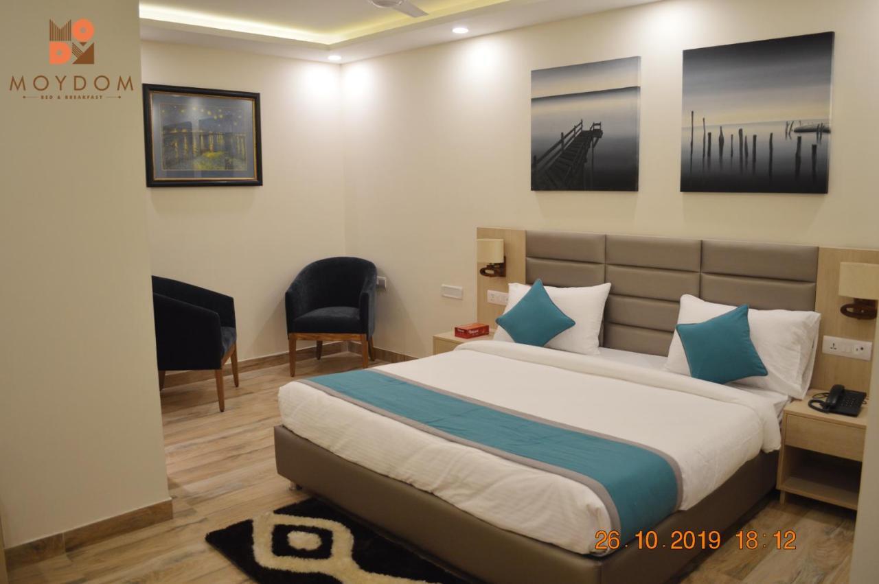 Moydom Private Ensuite With Shared Balcony & Kitchen New Delhi