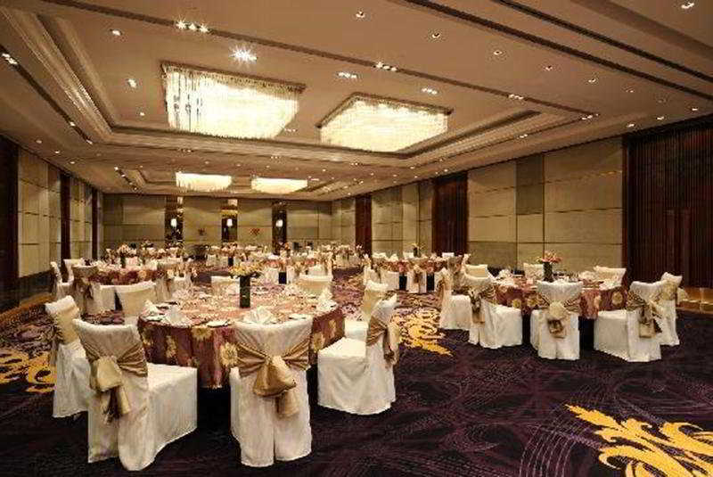 Hotel Mayur Vihar Noida By Ihg 5*