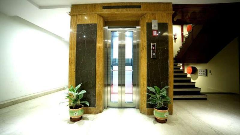 Neu - Near Connaught Place