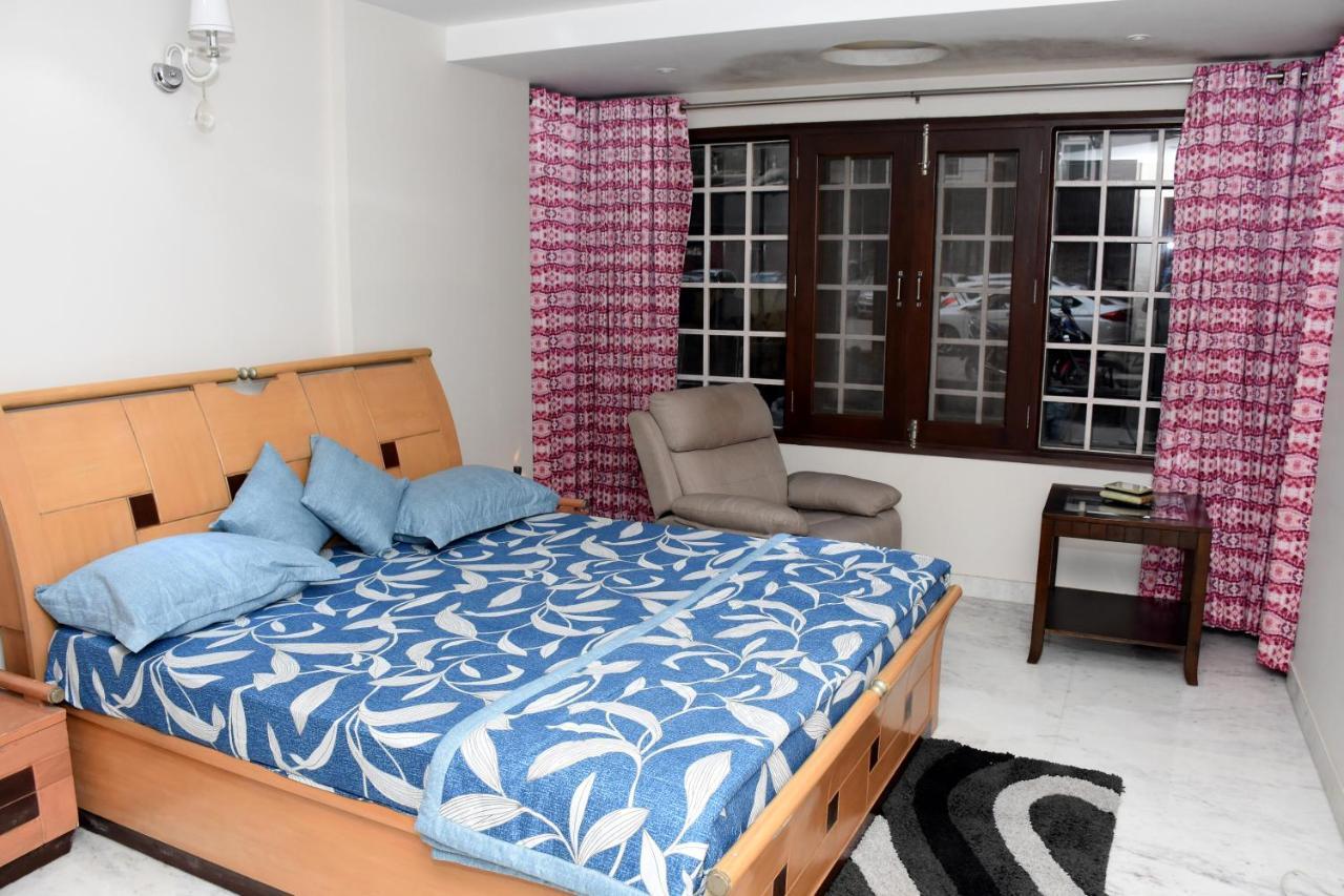 Capt Vishal Khanna's Anchorage 3* New Delhi
