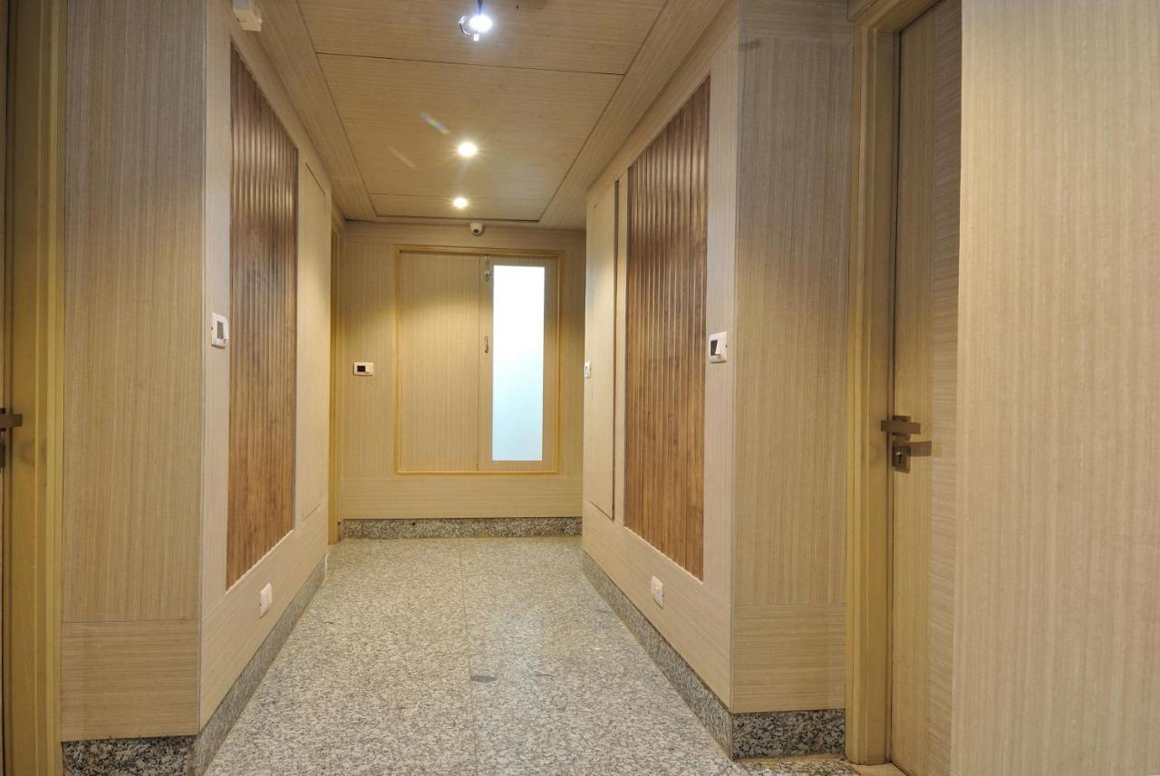 Royal Grand - Opposite Axis Bank East Patel Nagar