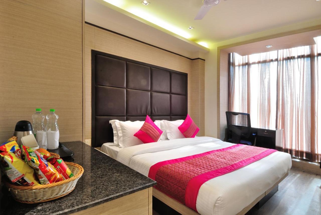 Royal Grand - Opposite Axis Bank East Patel Nagar Hotel