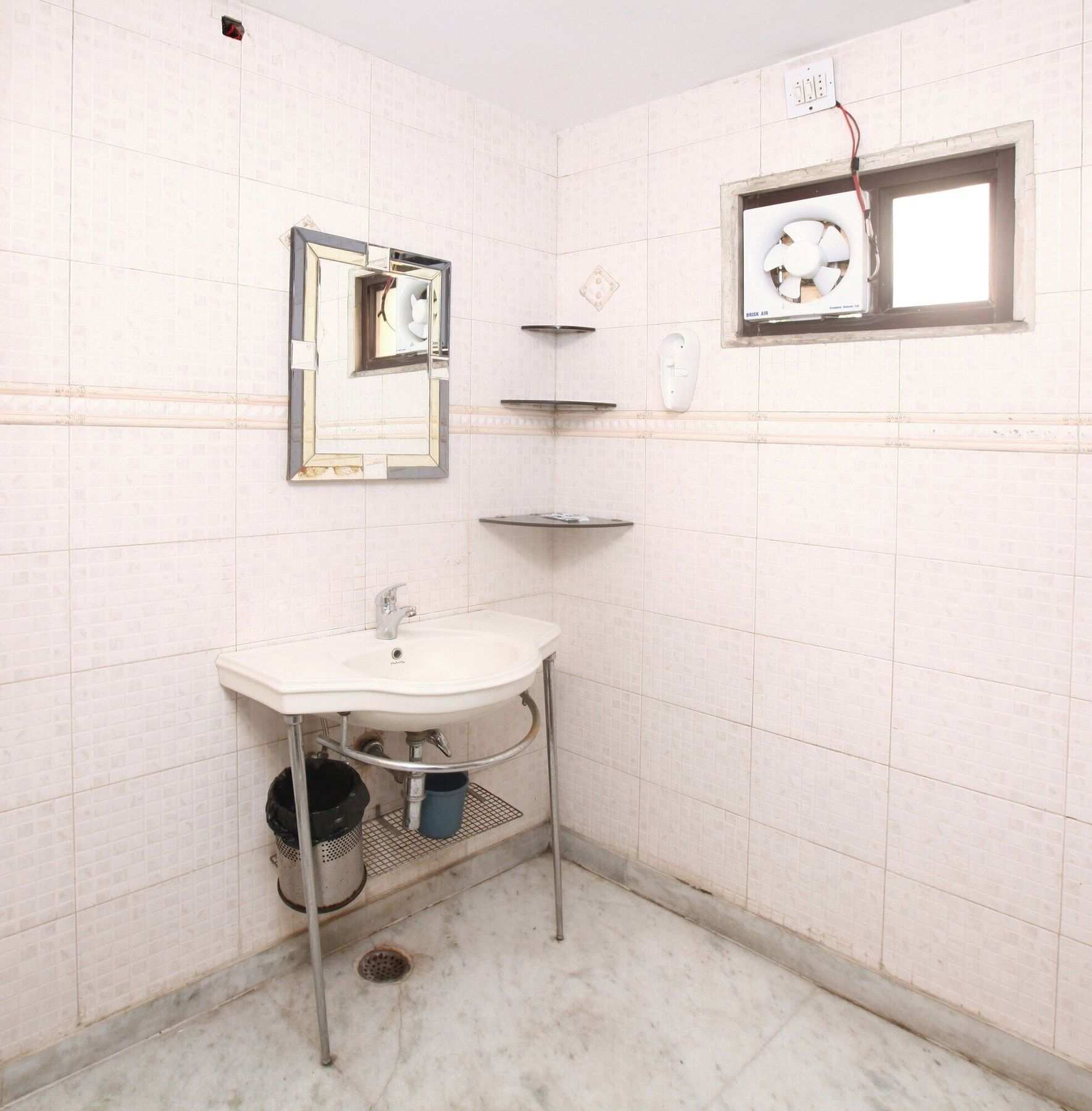 Oyo 337 Anand Hotel