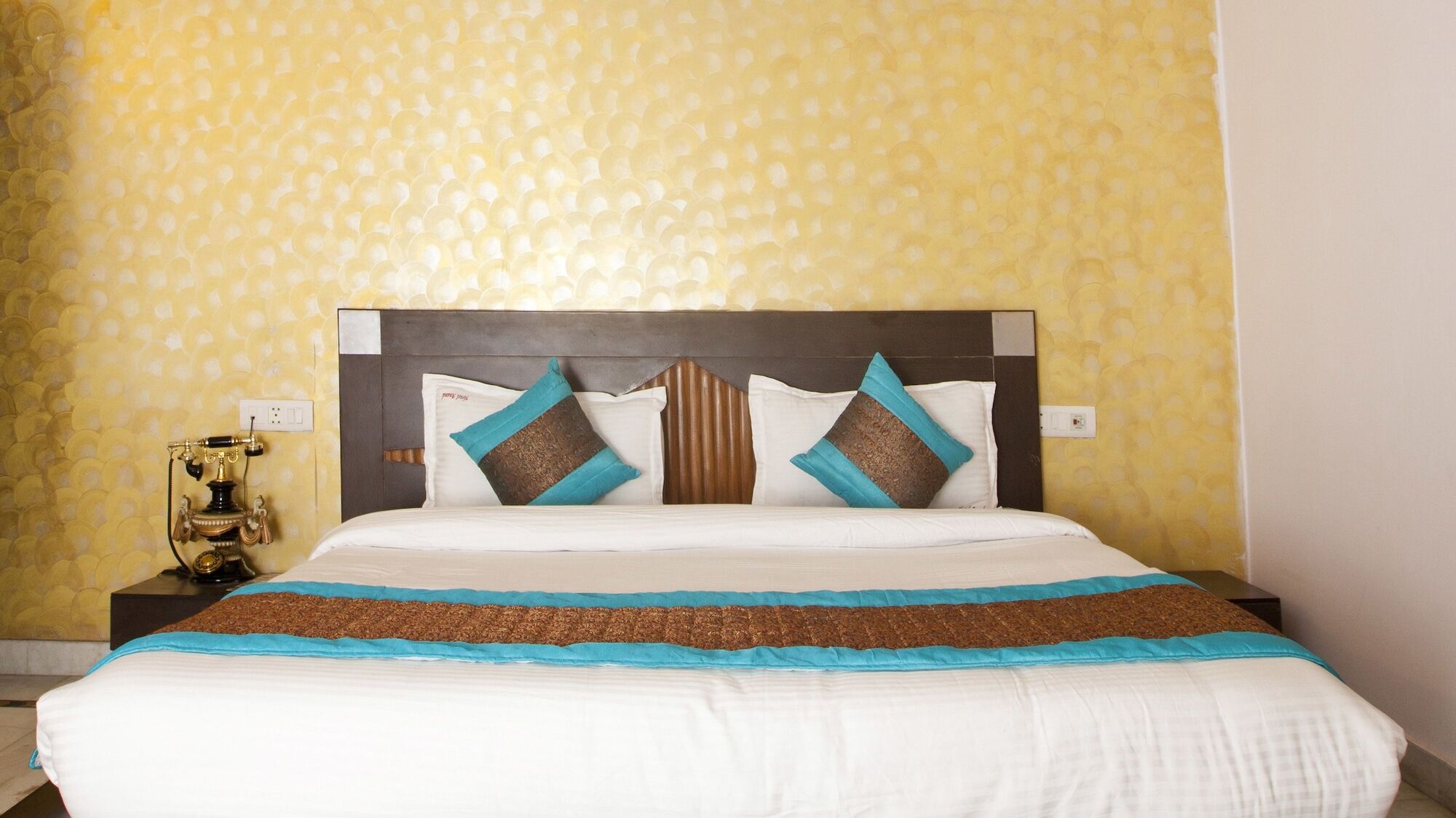 Oyo 337 Anand Hotel