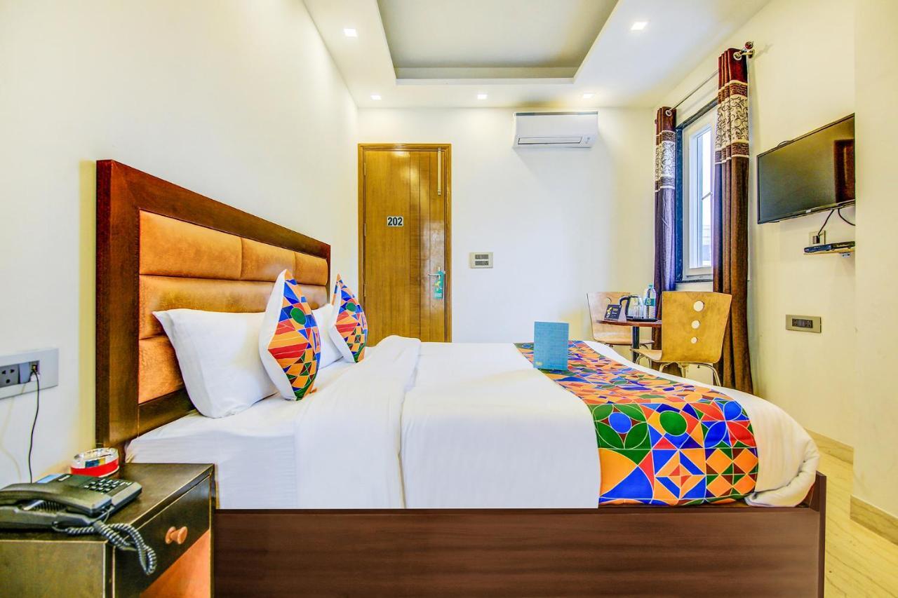 Fabhotel Floyd Hotel 3*