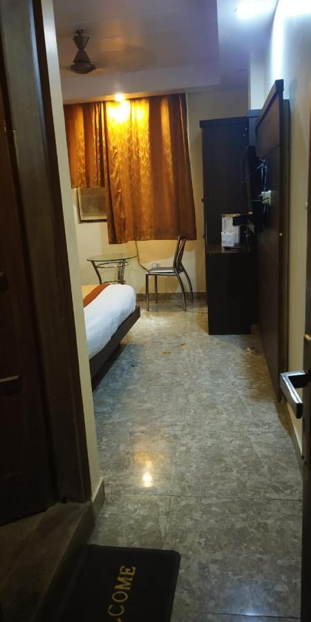 Hotel Adb Rooms Dada Cottage New Delhi
