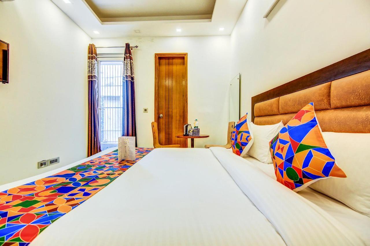 Fabhotel Floyd New Delhi